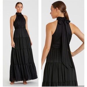 NWT MAC DUGGAL Tie Neck
Tiered Halter Gown 49515 BLACK
SZ 14/L $398